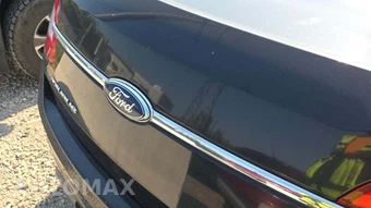 2010 Ford Taurus SEL – miniatura 39