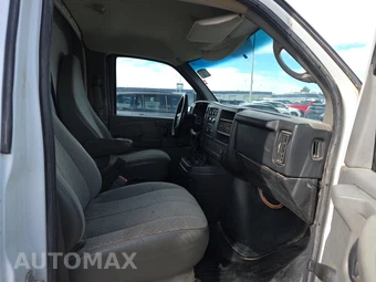 2010 GMC Savana 3500 Cutaway 1WT - miniatura 8