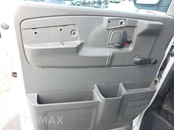 2010 GMC Savana 3500 Cutaway 1WT - miniatura 9