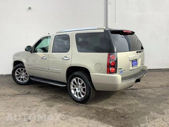 2010 GMC Yukon Denali 1500 5SA - miniatura 4