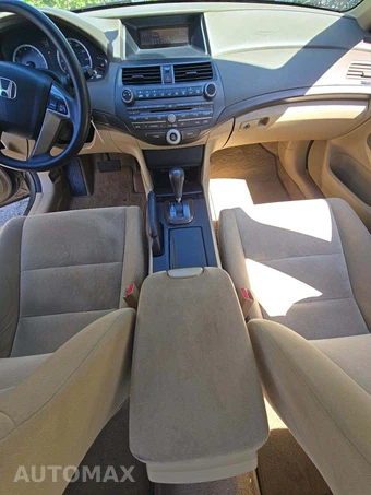 2010 Honda Accord Sedan LX - miniatura 10