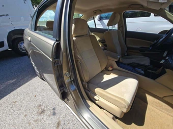 2010 Honda Accord Sedan LX - miniatura 18