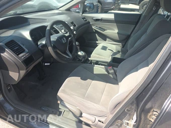 2010 Honda Civic Sedan DX-VP - miniatura 7