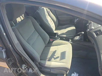 2010 Honda Civic Sedan DX-VP - miniatura 8