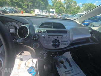 2010 Honda Fit - miniatura 10