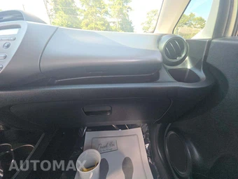 2010 Honda Fit - miniatura 19