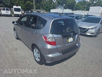 2010 Honda Fit - miniatura 2
