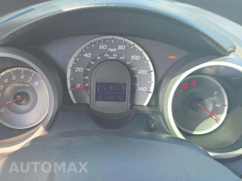 2010 Honda Fit - miniatura 9