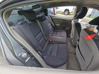 2010 Honda Insight EX - miniatura 16
