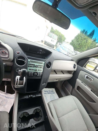 2010 Honda Pilot LX - miniatura 10
