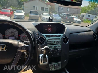 2010 Honda Pilot Touring w/Navigation & RES – miniatura 14