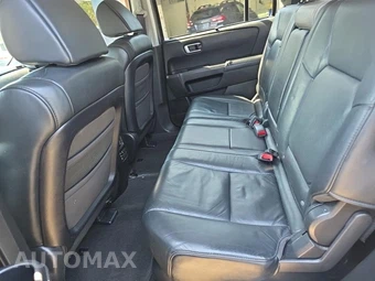 2010 Honda Pilot Touring w/Navigation & RES – miniatura 16