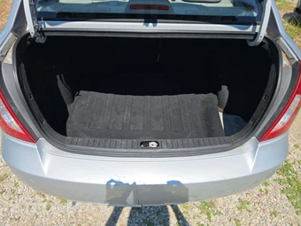 2010 Hyundai Accent GLS Sedan - miniatura 11