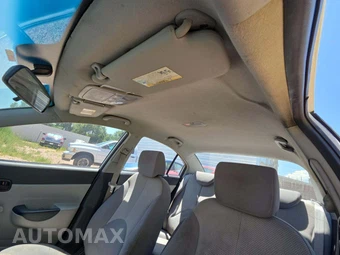 2010 Hyundai Accent GLS Sedan – miniatura 8