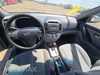 2010 Hyundai Elantra GLS Sedan – miniatura 10