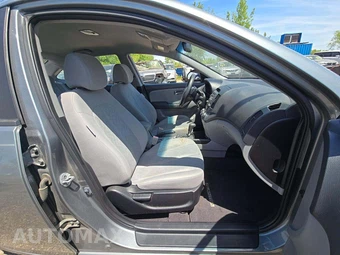 2010 Hyundai Elantra GLS Sedan – miniatura 18