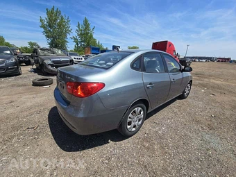 2010 Hyundai Elantra GLS Sedan – miniatura 3