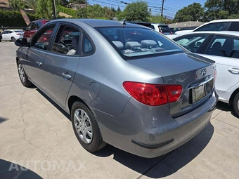 2010 Hyundai Elantra GLS Sedan - miniatura 2