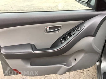 2010 Hyundai Elantra GLS Sedan - miniatura 10