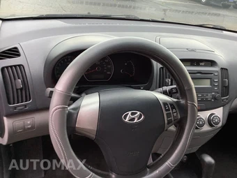 2010 Hyundai Elantra GLS Sedan - miniatura 15