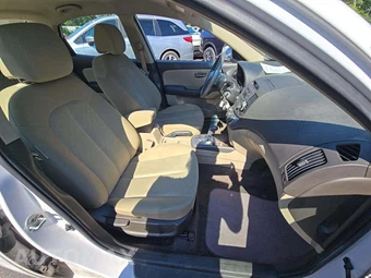 2010 Hyundai Elantra GLS Sedan - miniatura 15