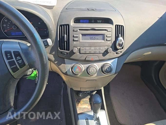 2010 Hyundai Elantra GLS Sedan - miniatura 7
