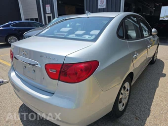 2010 Hyundai Elantra GLS Sedan - miniatura 3