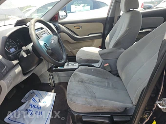 2010 Hyundai Elantra SE Sedan – miniatura 7