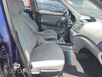 2010 Hyundai Elantra SE Sedan – miniatura 8