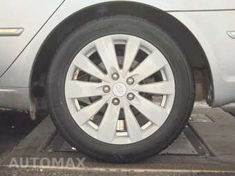 2010 Hyundai Sonata Limited - miniatura 17