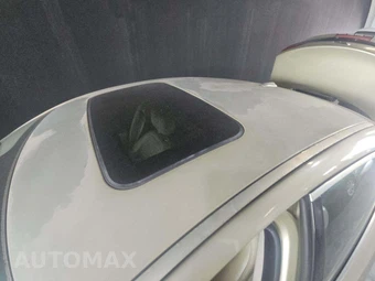 2010 Jaguar XF Premium - miniatura 12