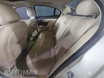 2010 Jaguar XF Premium - miniatura 13