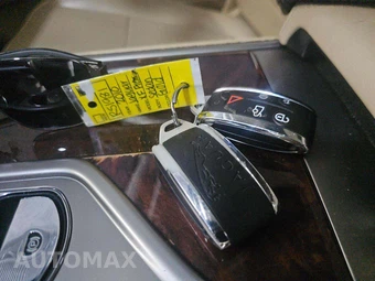 2010 Jaguar XF Premium - miniatura 8