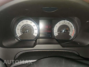 2010 Jaguar XF Premium - miniatura 9