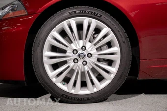 2010 Jaguar XK Convertible - miniatura 40