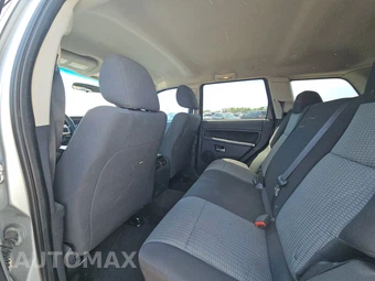 2010 Jeep Grand Cherokee Laredo – miniatura 13
