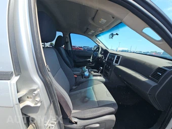 2010 Jeep Grand Cherokee Laredo – miniatura 8