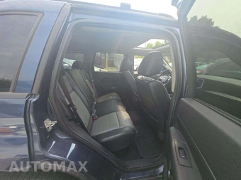 2010 Jeep Grand Cherokee Laredo - miniatura 16