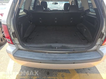 2010 Jeep Grand Cherokee Laredo – miniatura 16