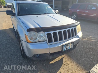 2010 Jeep Grand Cherokee Laredo - miniatura 2