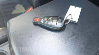2010 Jeep Grand Cherokee SRT8 - miniatura 17