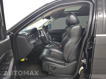 2010 Jeep Grand Cherokee SRT8 - miniatura 7