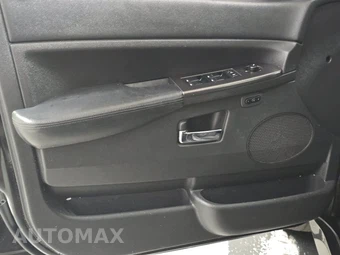 2010 Jeep Grand Cherokee SRT8 - miniatura 9