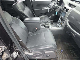 2010 Jeep Liberty Limited Edition – miniatura 18