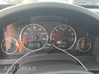 2010 Jeep Liberty Renegade – miniatura 12