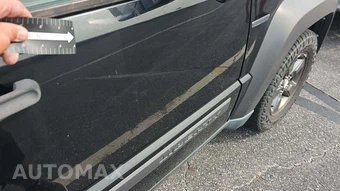 2010 Jeep Liberty Renegade – miniatura 23