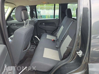 2010 Jeep Liberty Sport – miniatura 13