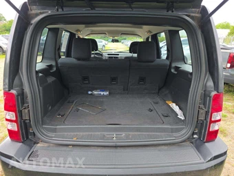 2010 Jeep Liberty Sport – miniatura 14