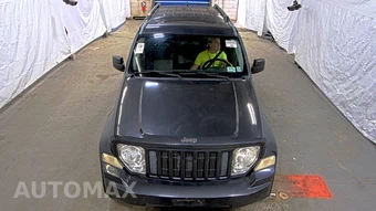 2010 Jeep Liberty Sport - miniatura 2