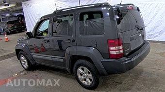 2010 Jeep Liberty Sport - miniatura 6